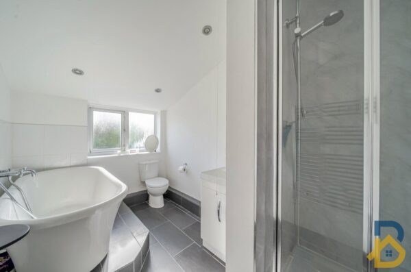 Marks Road, Romford, RM7 7AF