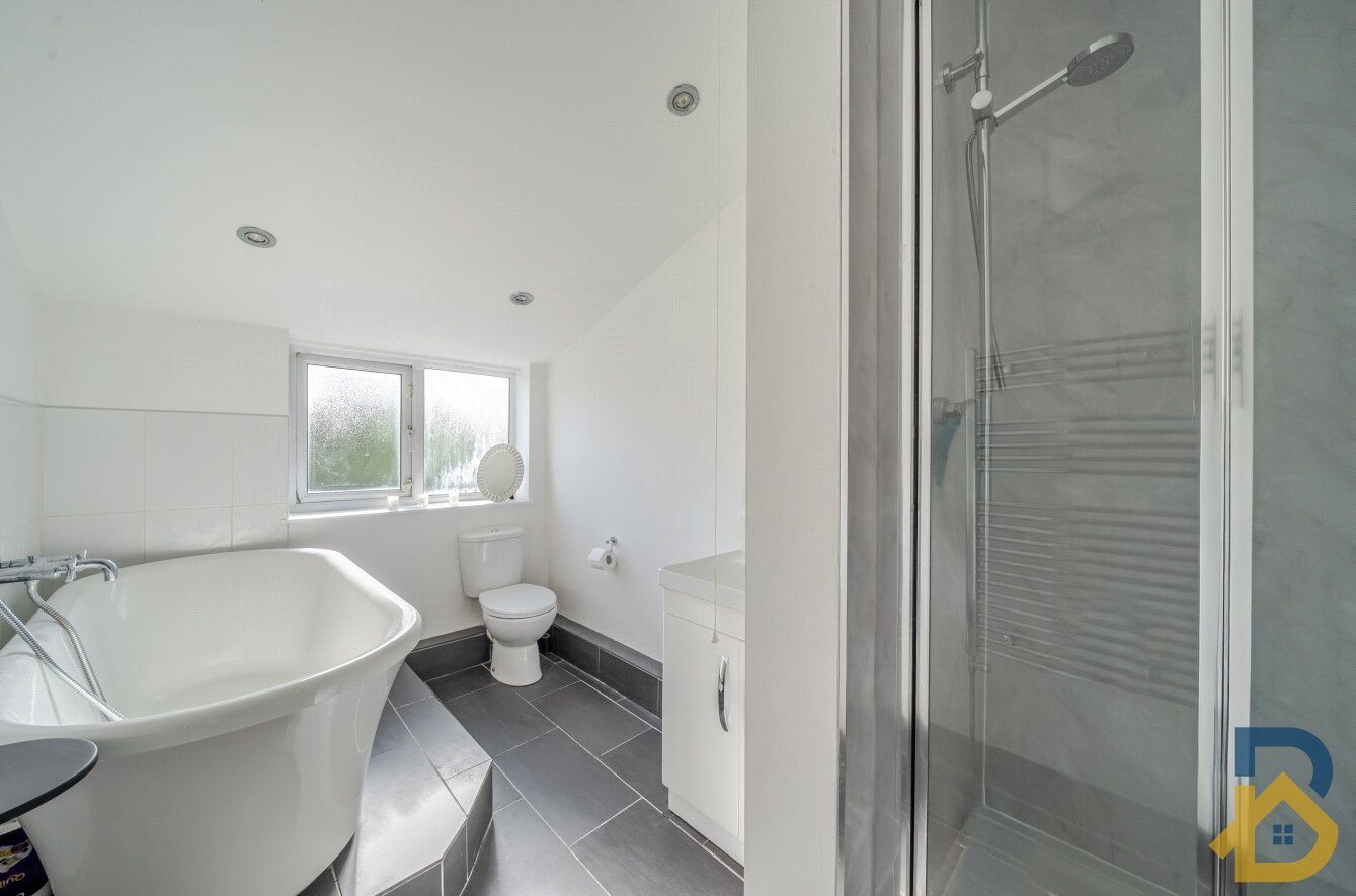 Marks Road, Romford, RM7 7AF