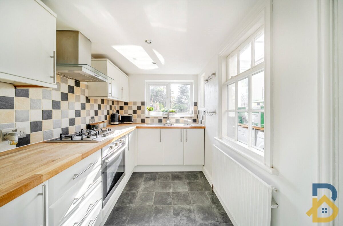 Marks Road, Romford, RM7 7AF