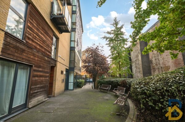 Forge Square, London, E14 3GX