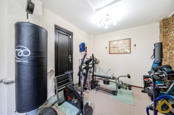 Ardleigh Green Road, Hornchurch, RM11 2ST