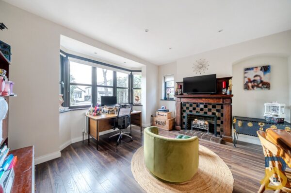 Ardleigh Green Road, Hornchurch, RM11 2ST