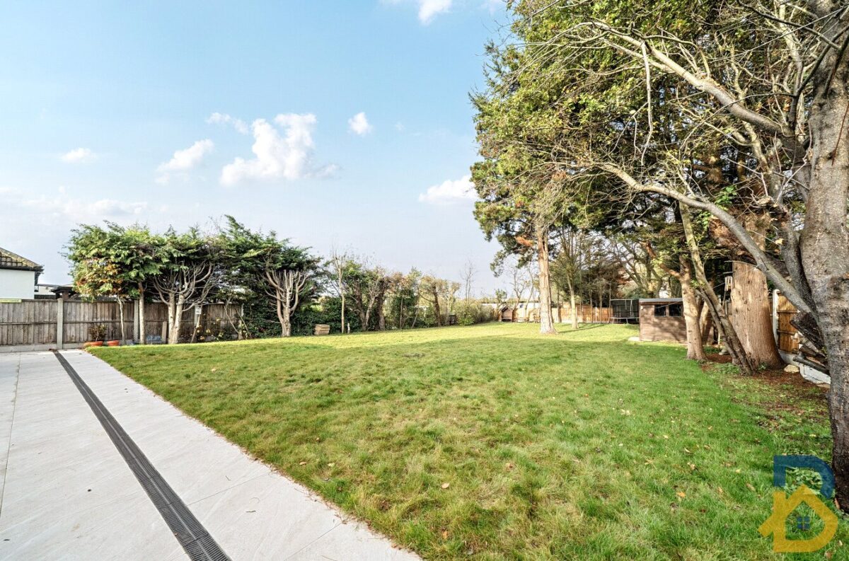 Ardleigh Green Road, Hornchurch, RM11 2ST