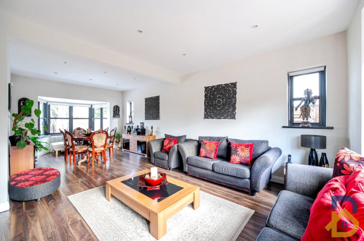 Ardleigh Green Road, Hornchurch, RM11 2ST