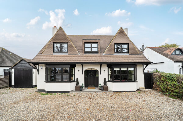 Ardleigh Green Road, Hornchurch, RM11