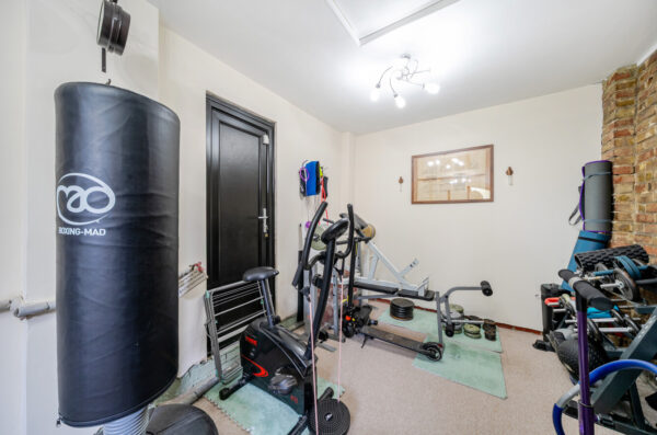 Ardleigh Green Road, Hornchurch, RM11