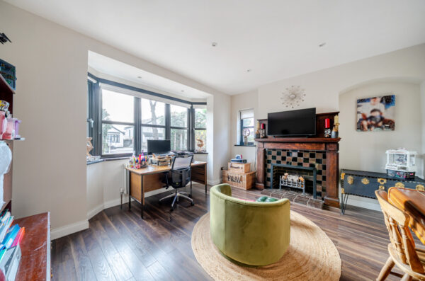 Ardleigh Green Road, Hornchurch, RM11