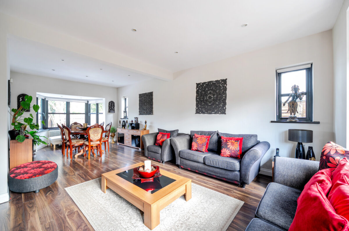 Ardleigh Green Road, Hornchurch, RM11