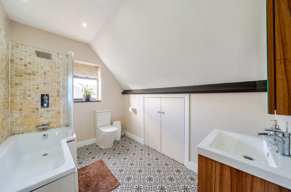 Ardleigh Green Road, Hornchurch, RM11