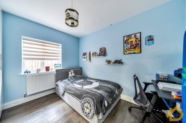 Alma Avenue, Hornchurch, RM12