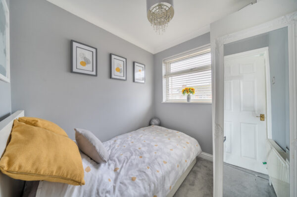 Palmerston Road, Rainham, RM13 9LD