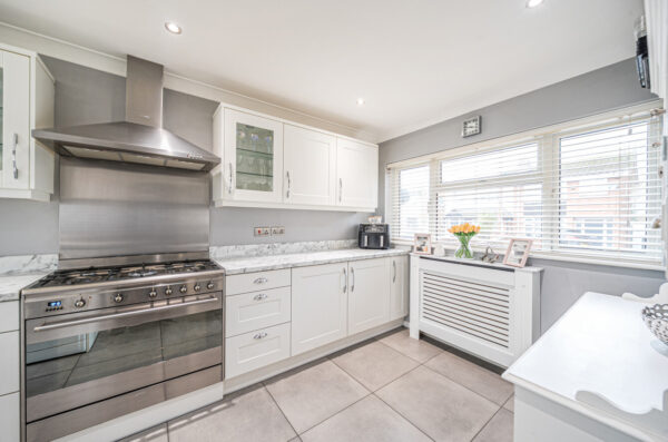 Palmerston Road, Rainham, RM13 9LD