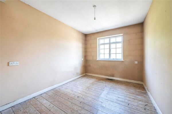 Grange Avenue, Woodford Green, IG8