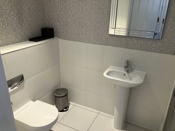 Torrance Close, Hornchurch, RM11 1JT