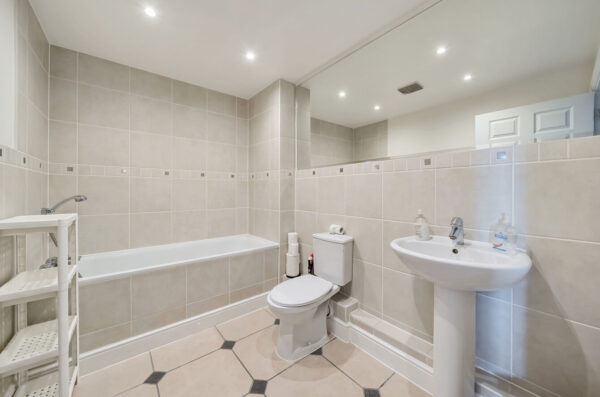 Kipling Close, Warley, CM14