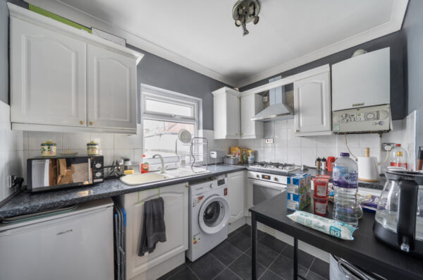 St. Marys Lane, Upminster, RM14