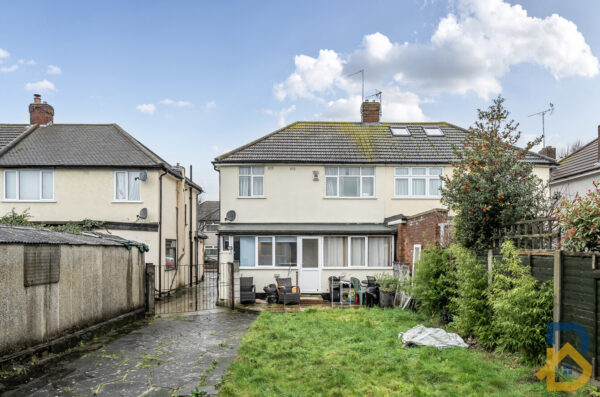 Lancaster Drive, Hornchurch, RM12