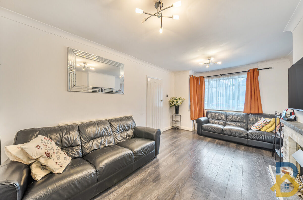 Lancaster Drive, Hornchurch, RM12