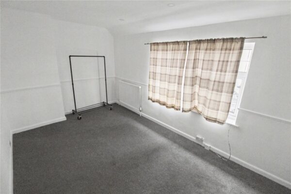 Lodge Avenue, Dagenham, RM8