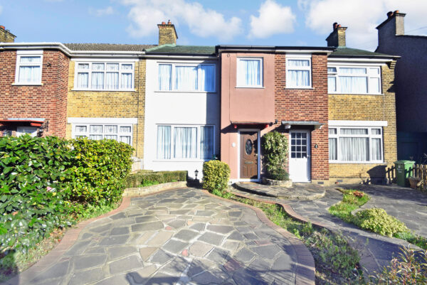 Winstead Gardens, Dagenham, RM10