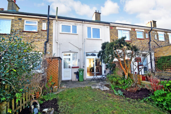 Winstead Gardens, Dagenham, RM10