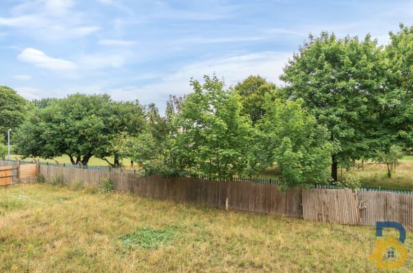 St. Mark's Place, Rivington Court, RM10