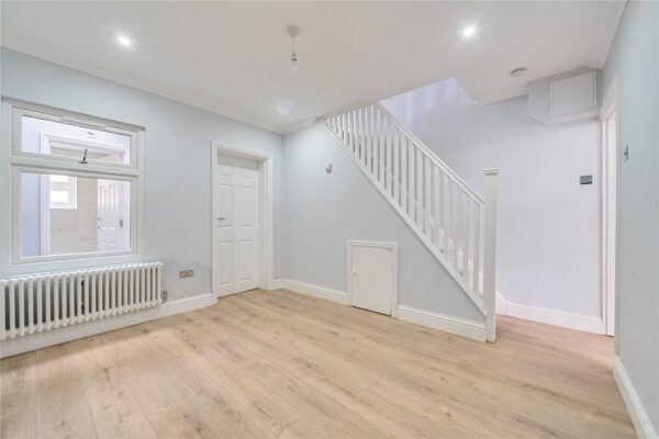 Douglas Road, Hornchurch, RM11