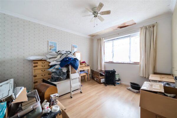Listowel Road, Dagenham, RM10
