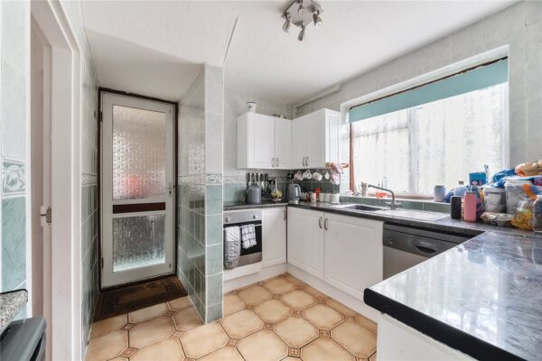 Listowel Road, Dagenham, RM10