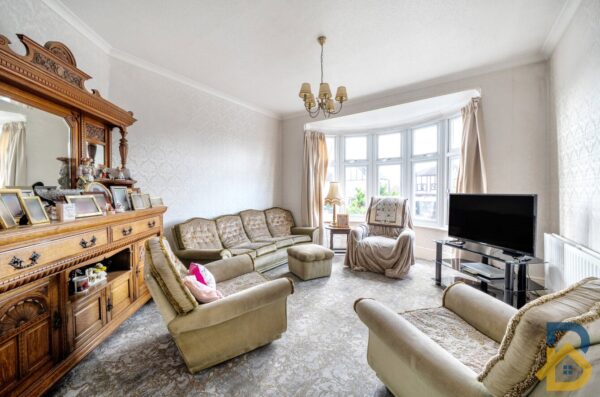 Mill Park Avenue, Hornchurch, RM12