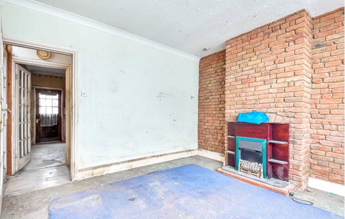 Douglas Road, Hornchurch, RM11