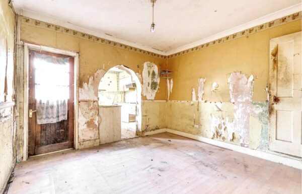 Douglas Road, Hornchurch, RM11