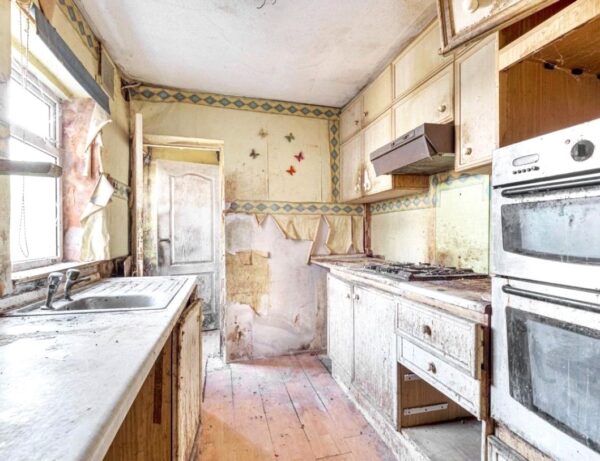 Douglas Road, Hornchurch, RM11