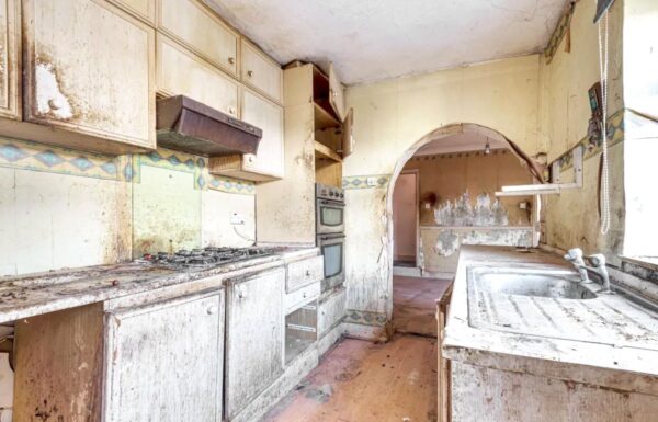 Douglas Road, Hornchurch, RM11