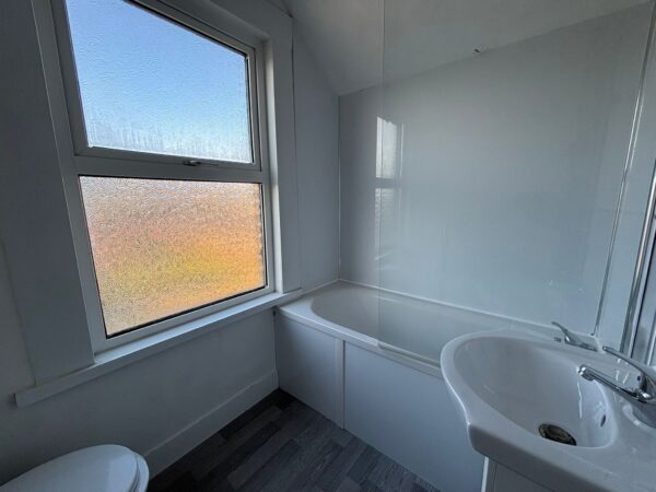 Salisbury Road, Romford, RM2