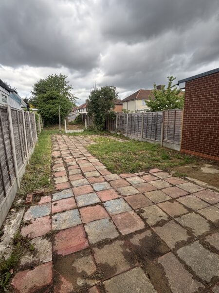 Pettits Road, Dagenham, RM10