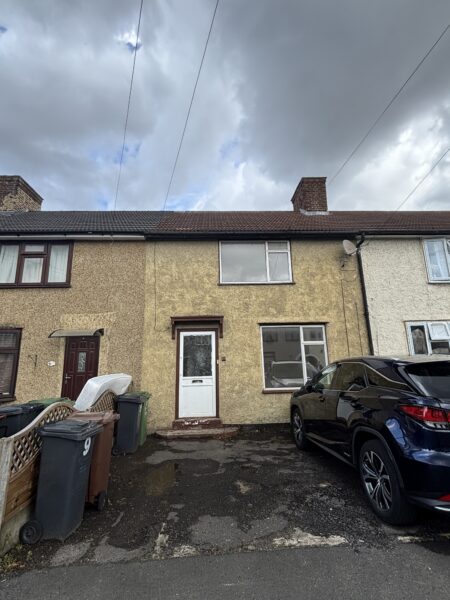 Pettits Road, Dagenham, RM10