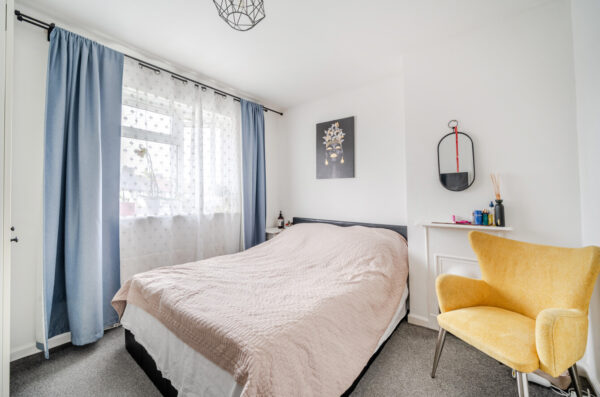 Valence Wood Road, Dagenham, RM8