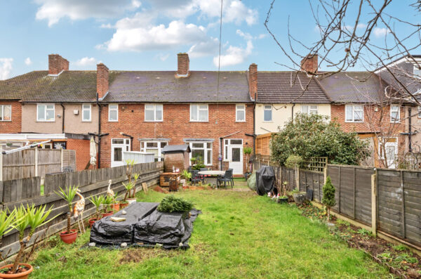 Valence Wood Road, Dagenham, RM8