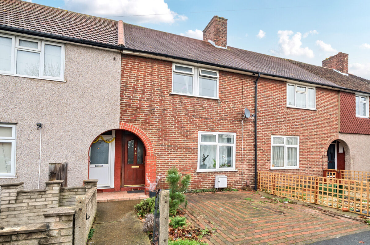 Valence Wood Road, Dagenham, RM8