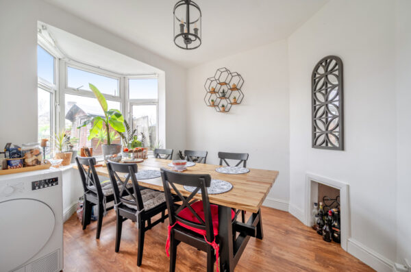 Valence Wood Road, Dagenham, RM8