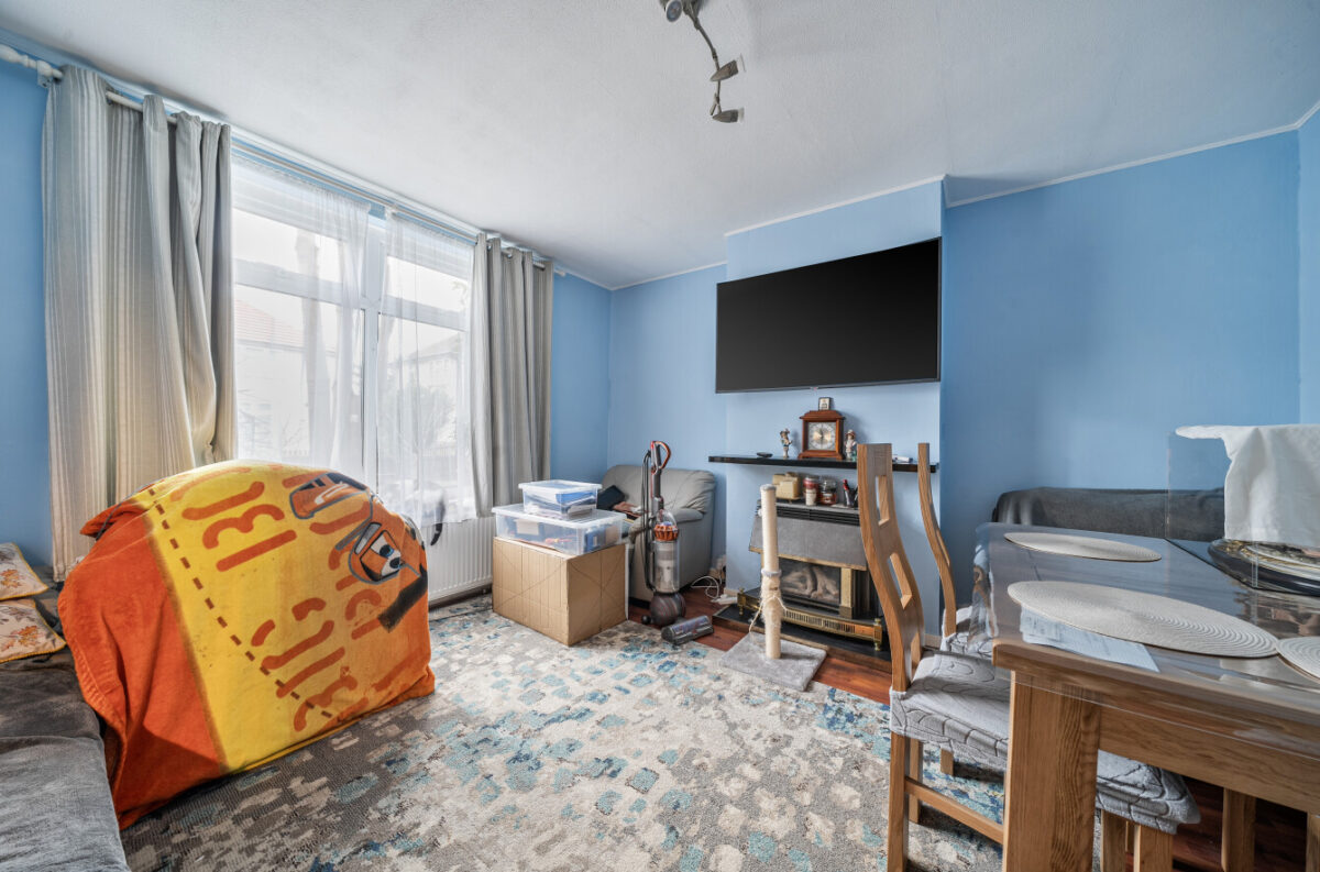 Langley Crescent, Dagenham, RM9