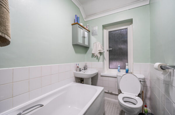 Langley Crescent, Dagenham, RM9