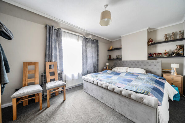 Langley Crescent, Dagenham, RM9