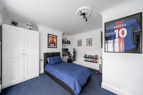 Burnels Avenue, London, E6