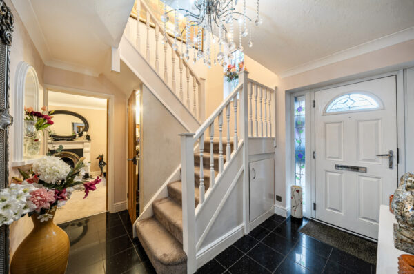 Shaw Close, Hornchurch, RM11