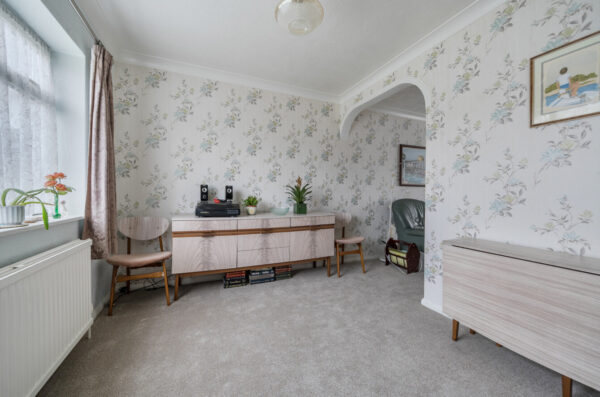 Swan Avenue, Upminster, RM14