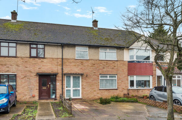 Swan Avenue, Upminster, RM14