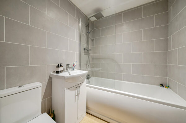 Leston Close, Rainham, RM13