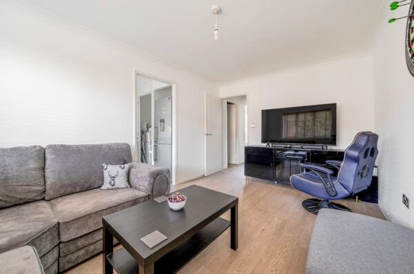 Leston Close, Rainham, RM13